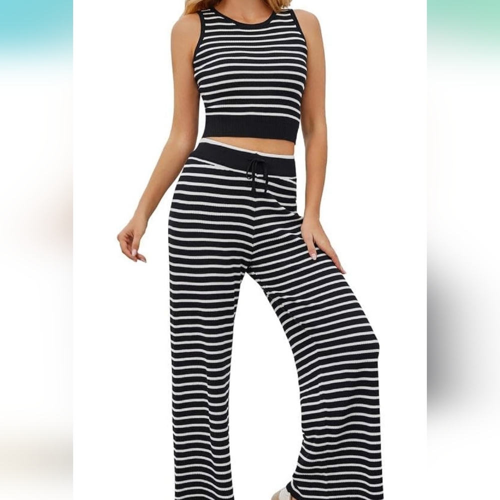 Elegant Black and White Striped Women's Wide Leg Jumpsuit